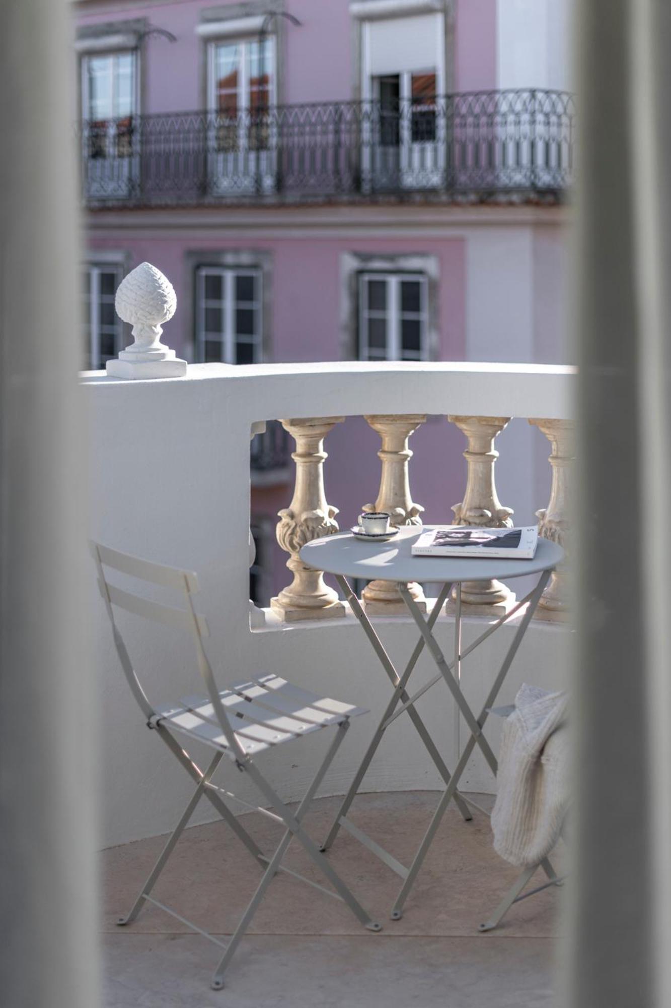 Montecarmo12 - Design Boutique Hotel Lisboa Exterior foto